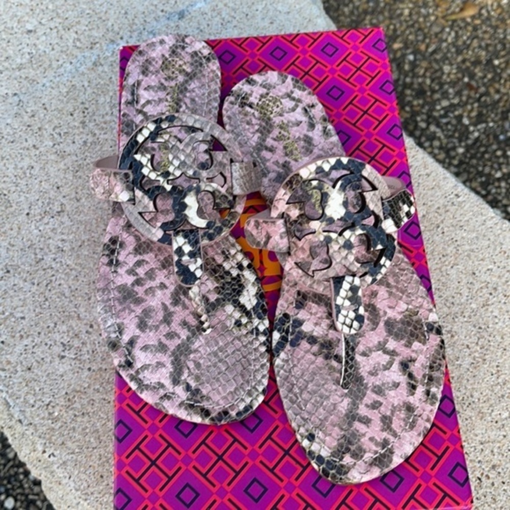 Brand new tory Burch sandal - Picture 7 of 7